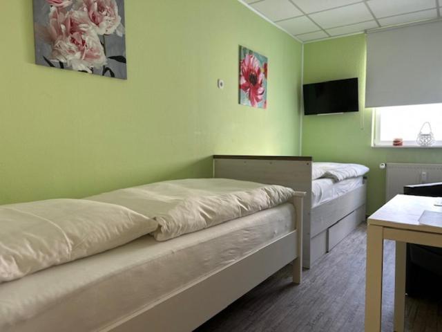 Motel De Winter - Motel - Apartmenthaus - Monteurzimmer คาสทร็อป เราเซล ภายนอก รูปภาพ