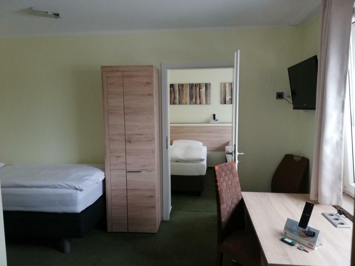 Motel De Winter - Motel - Apartmenthaus - Monteurzimmer คาสทร็อป เราเซล ภายนอก รูปภาพ